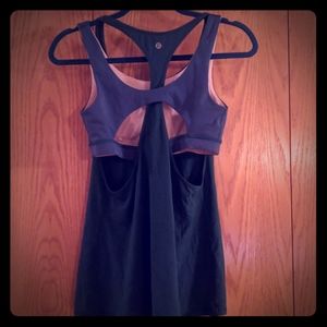 Lululemon tank and bra 6